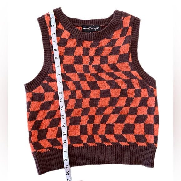 🧡Almost Famous Orange and Brown Checkered Swester Vest🪩 - Picture 5 of 11